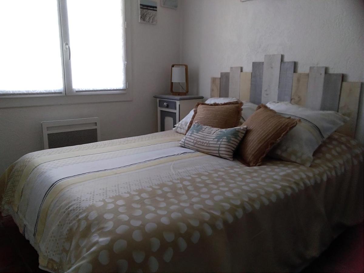Bed and Breakfast Le Petit Patio Aigues-Mortes Esterno foto